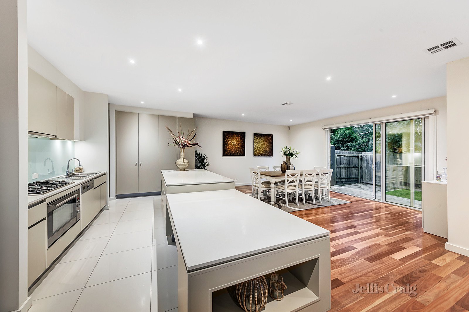 6 Tisane Avenue, Forest Hill image 4