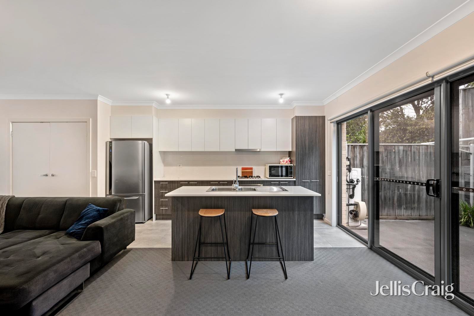 6 Toby Place, Mooroolbark image 4