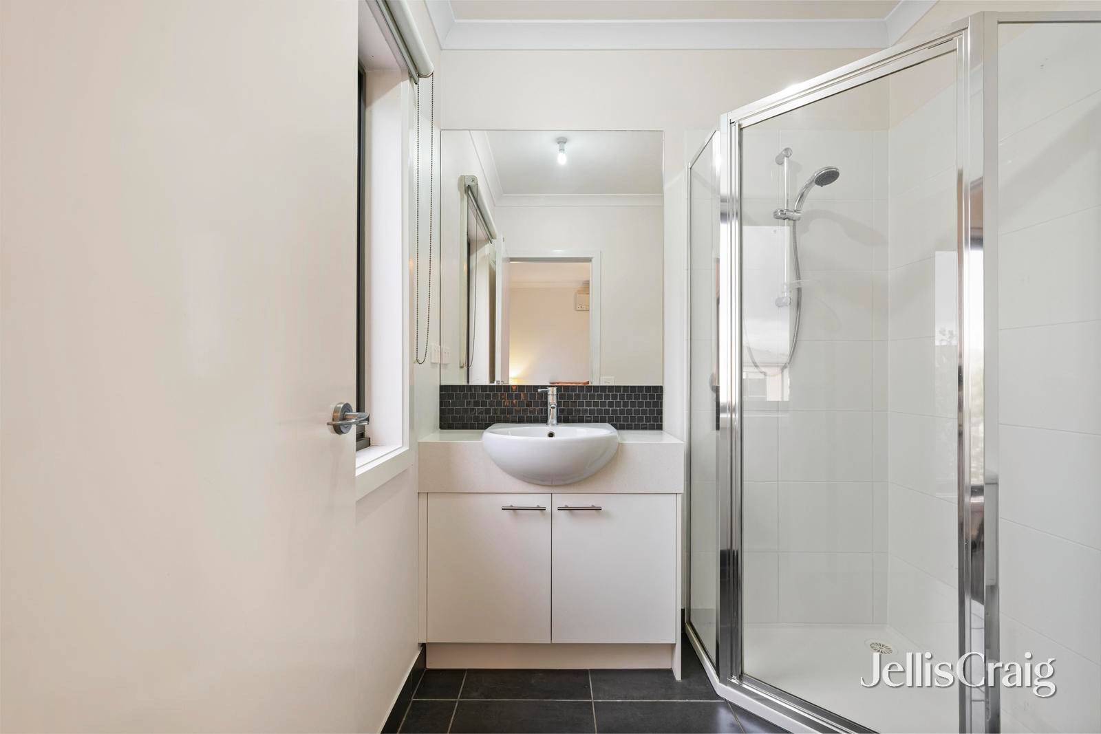 6 Toby Place, Mooroolbark image 6