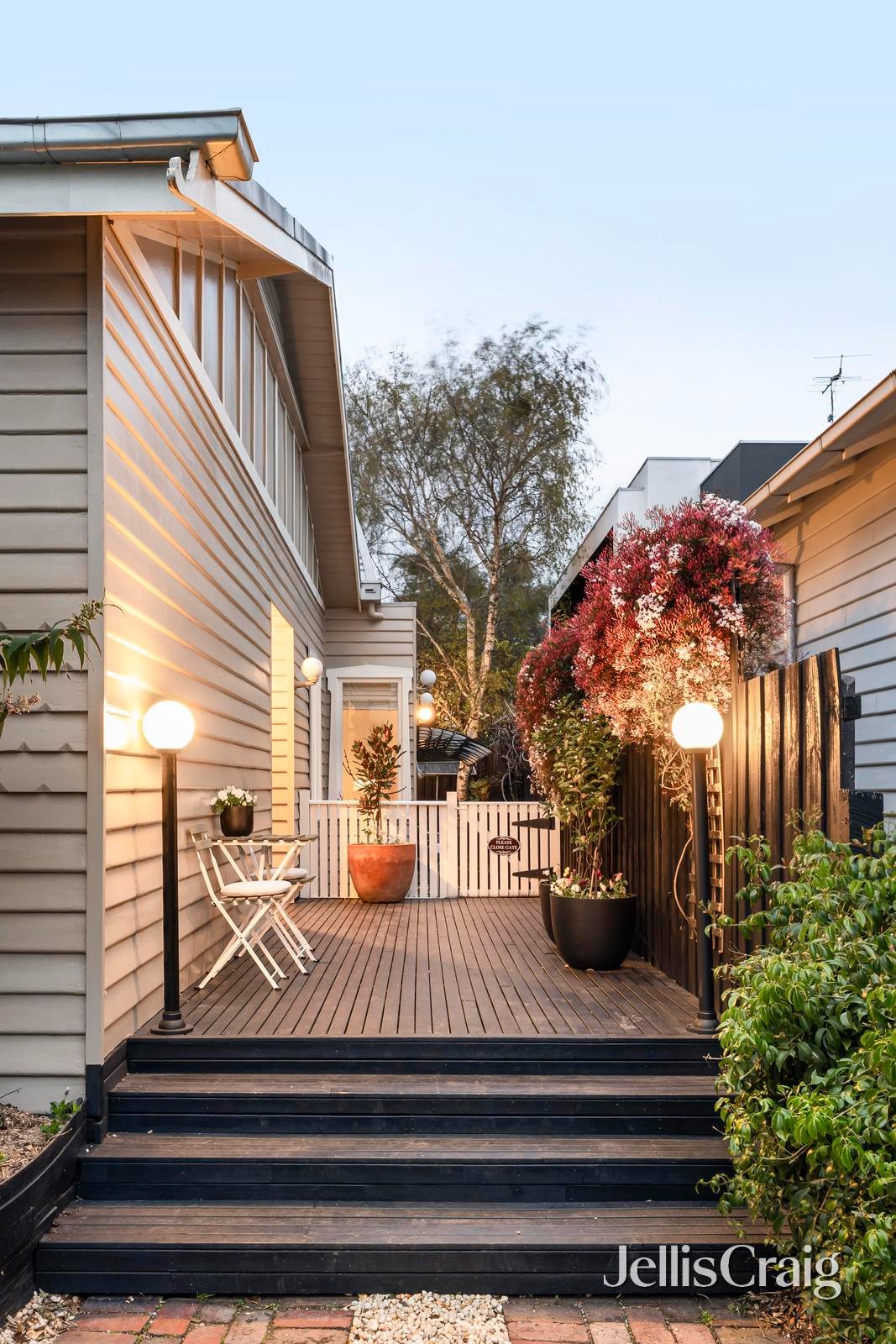 6 Traill Street, Northcote image 2