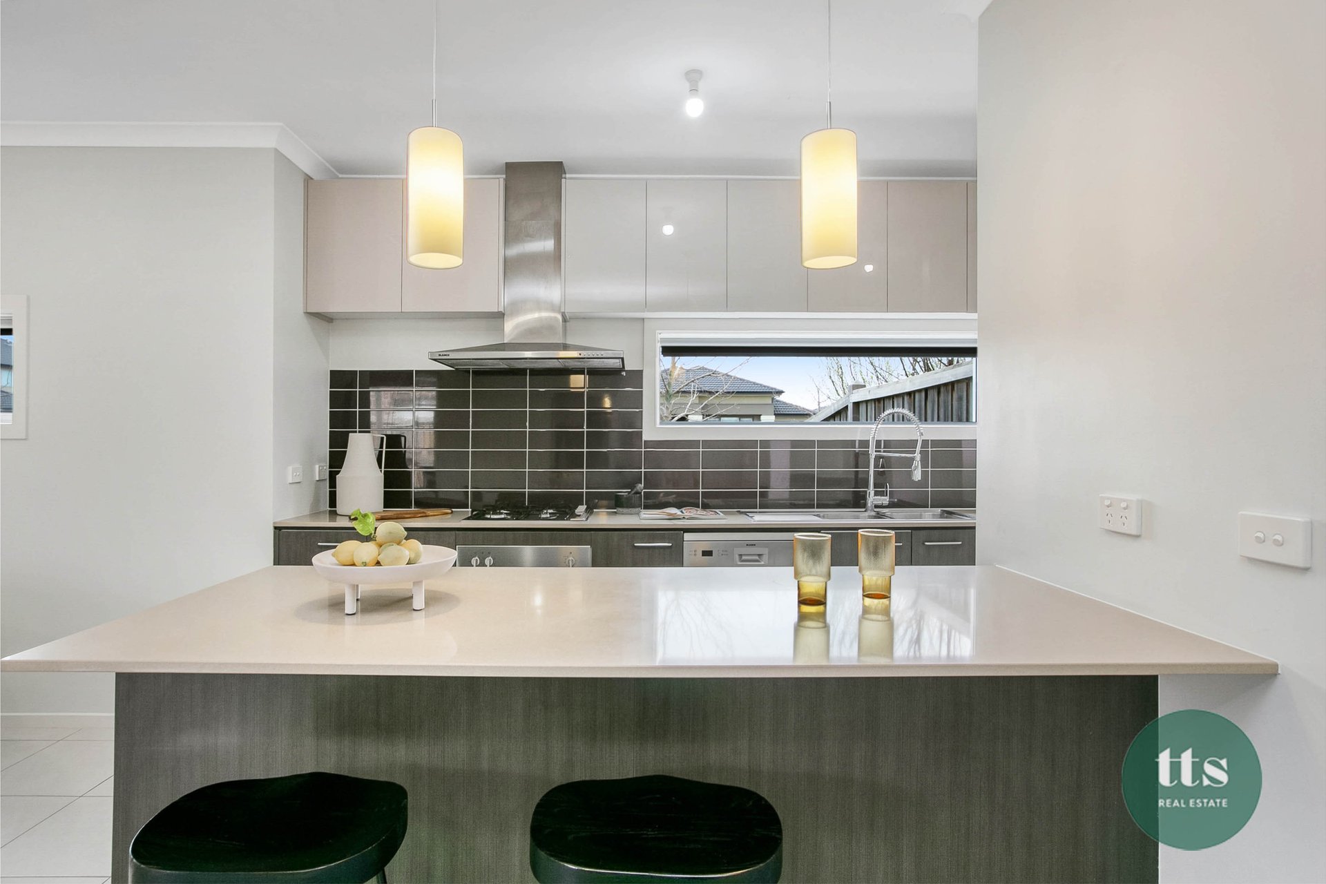 6 Trillium Blvd, Mickleham image 5
