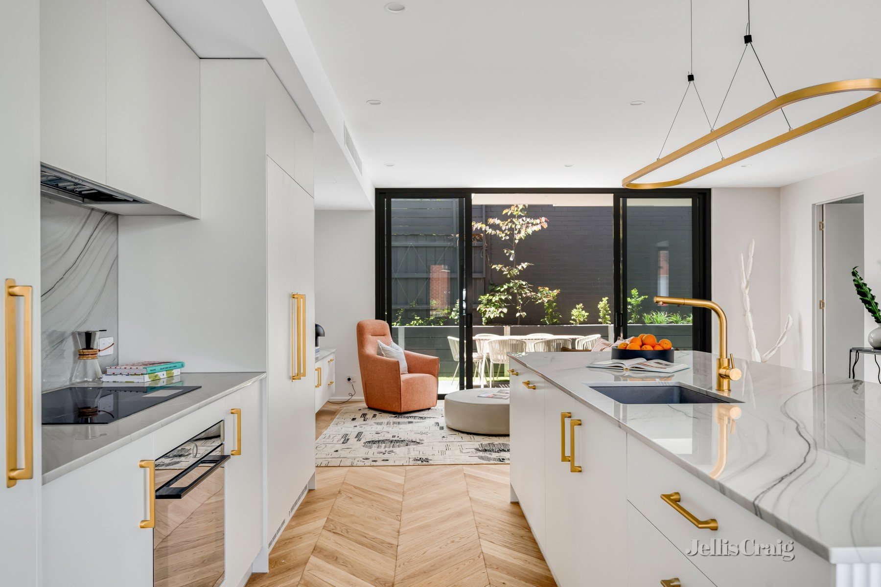 6 Truscott Street, Brunswick East image 8