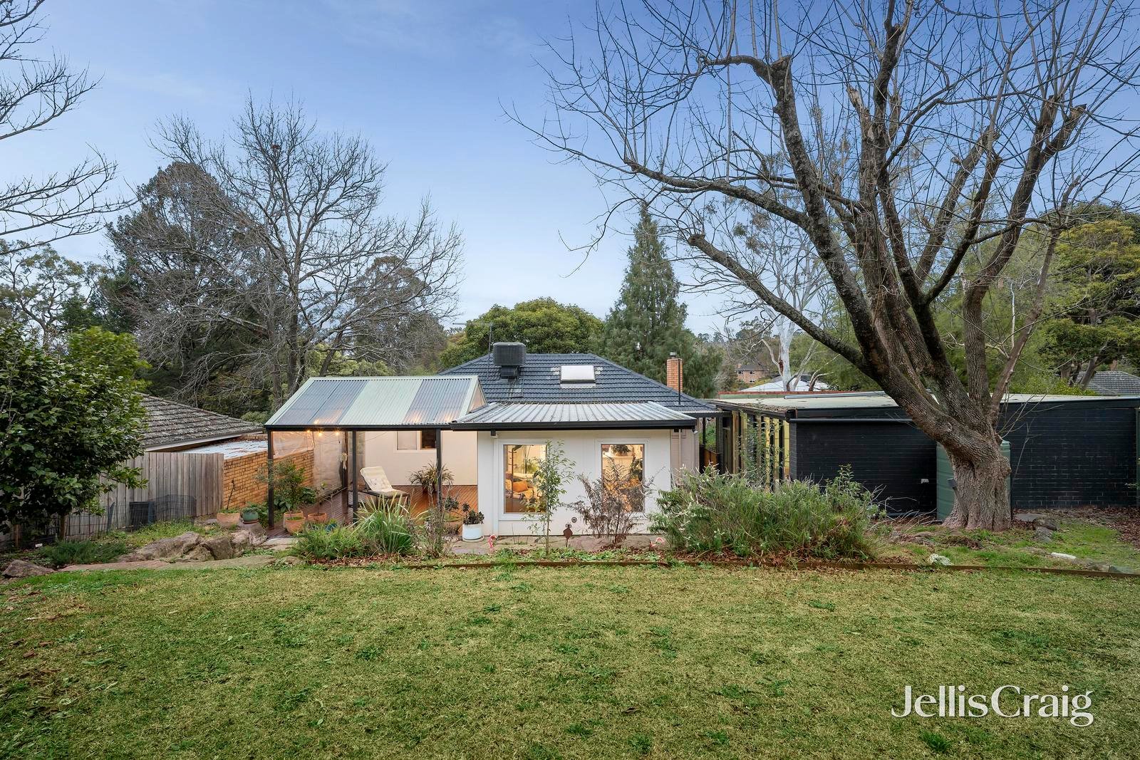 6 Tynong Street, Croydon image 13