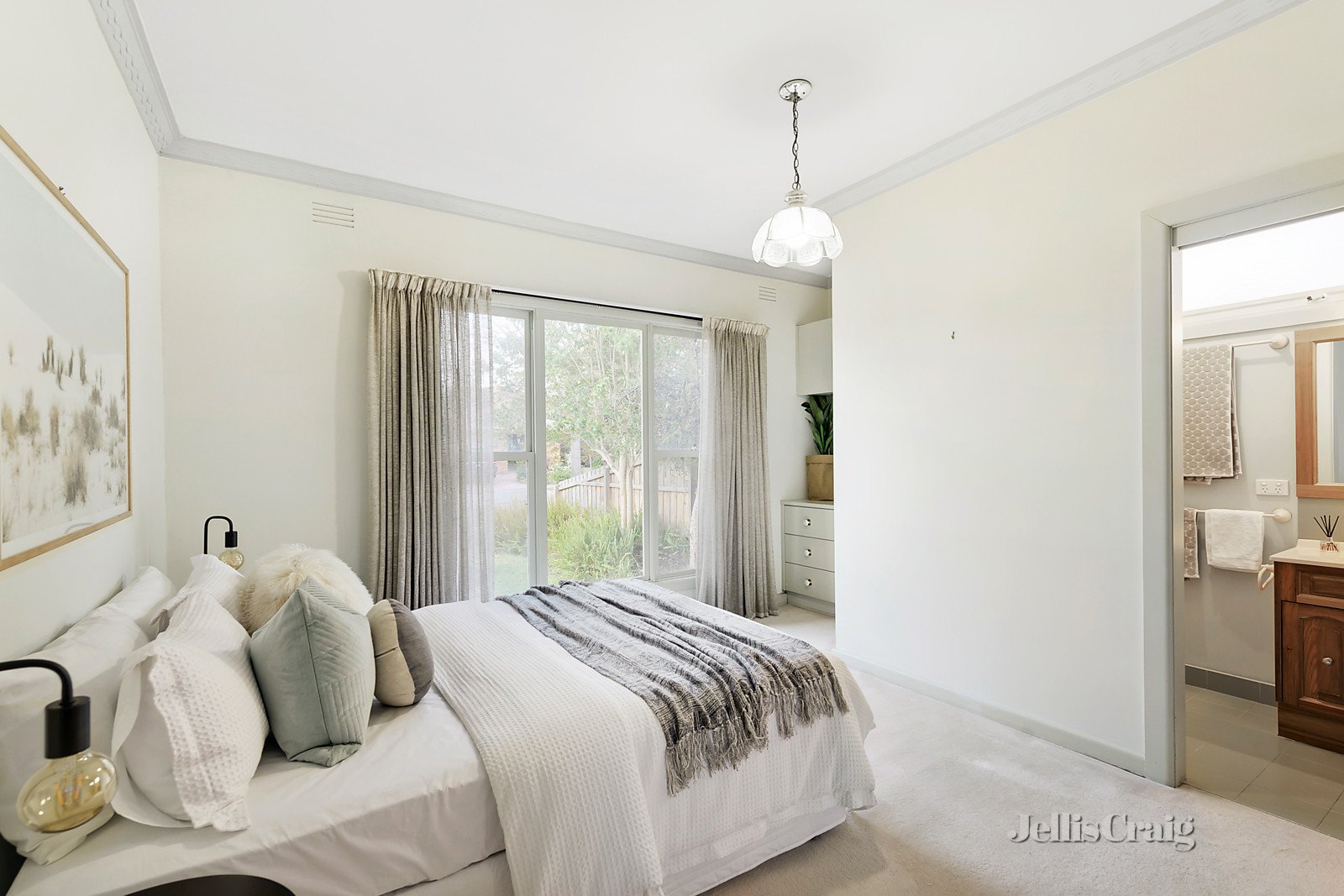 6 Uplands Road, Balwyn North image 6