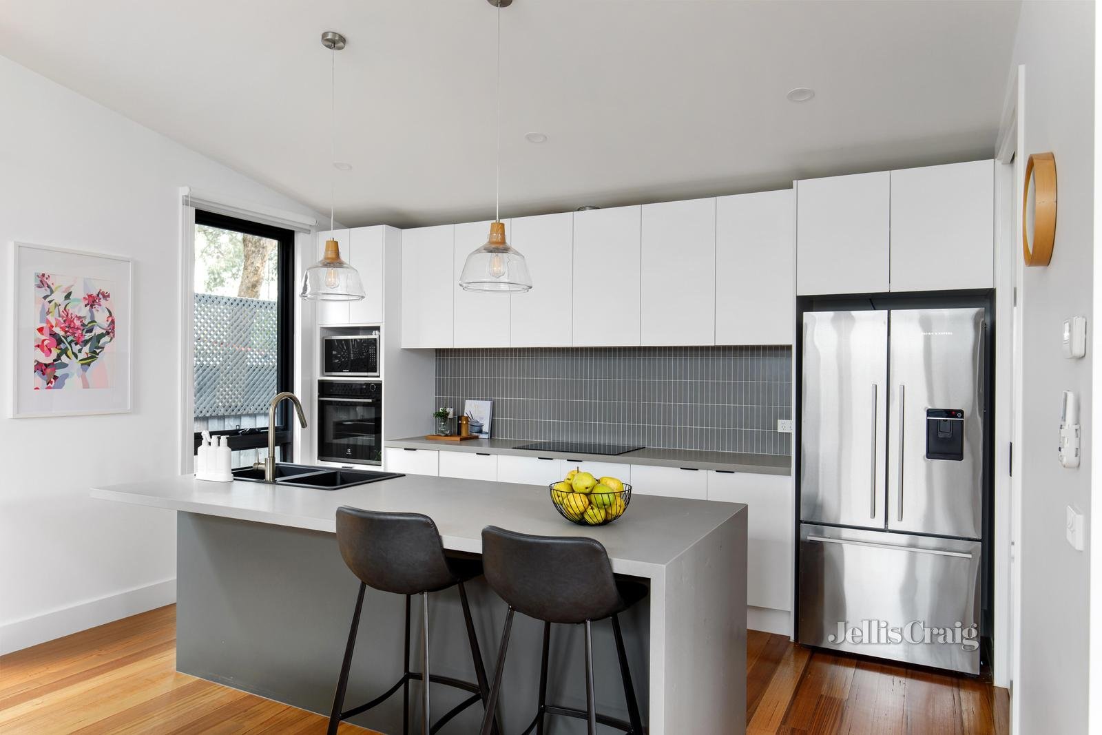 6 Upper Road, Wattle Glen image 2