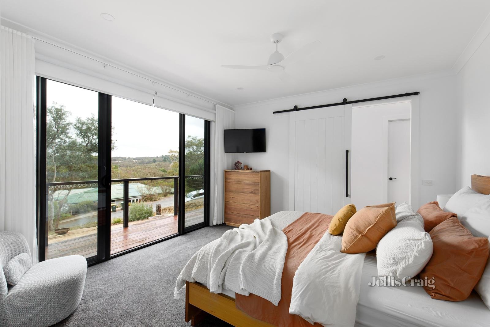 6 Upper Road, Wattle Glen image 6