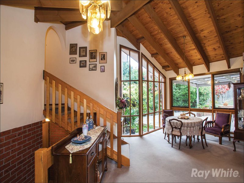 6 Ursula Close, Wheelers Hill image 3