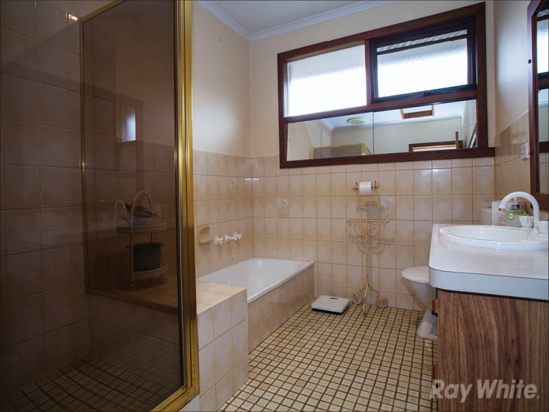 6 Ursula Close, Wheelers Hill image 7
