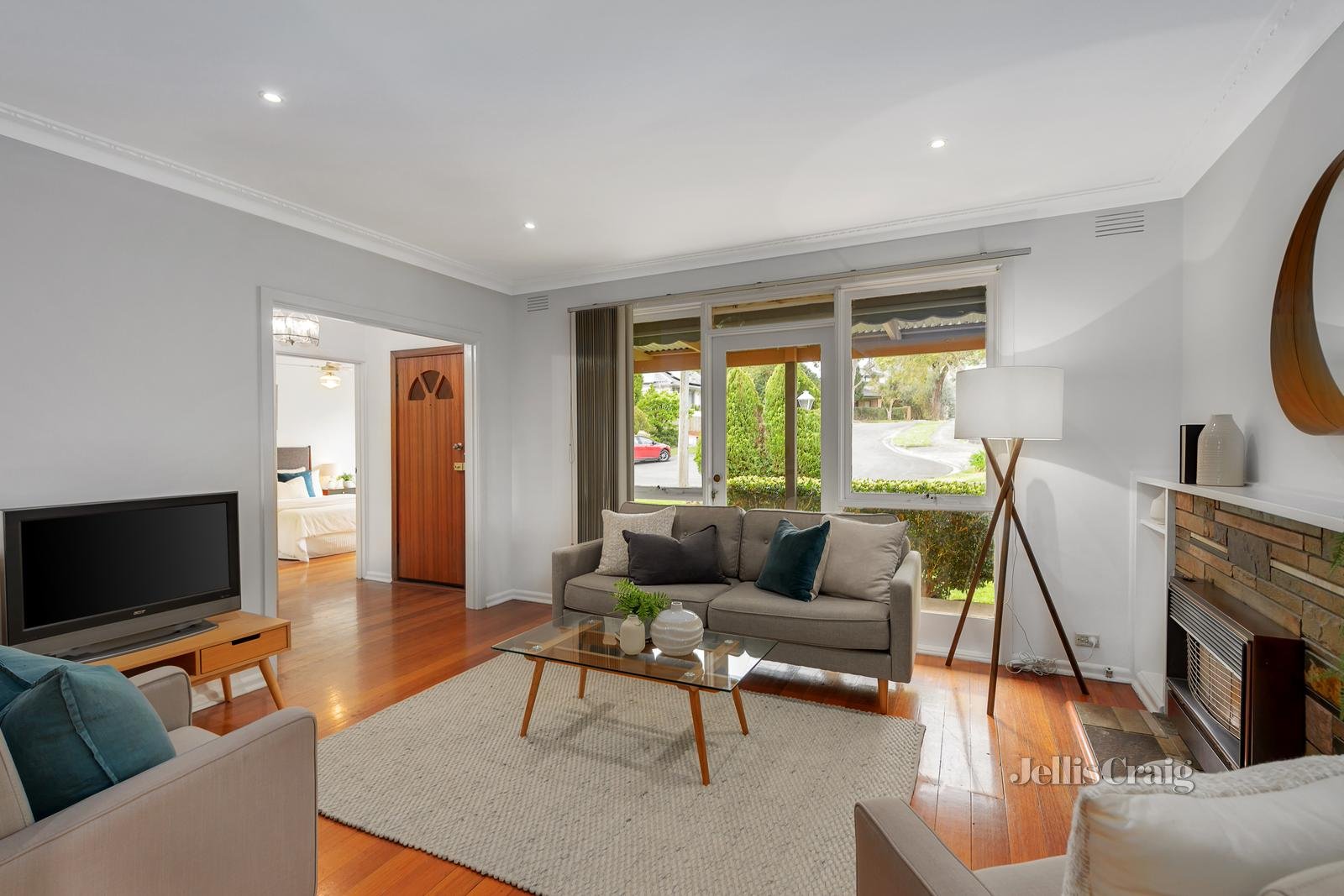 6 Valency Court, Mitcham image 3