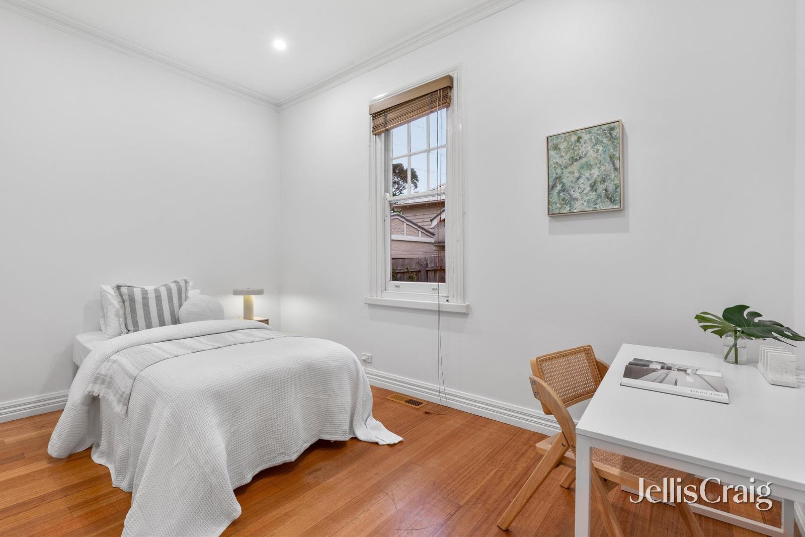 6 Valley Parade, Glen Iris image 6