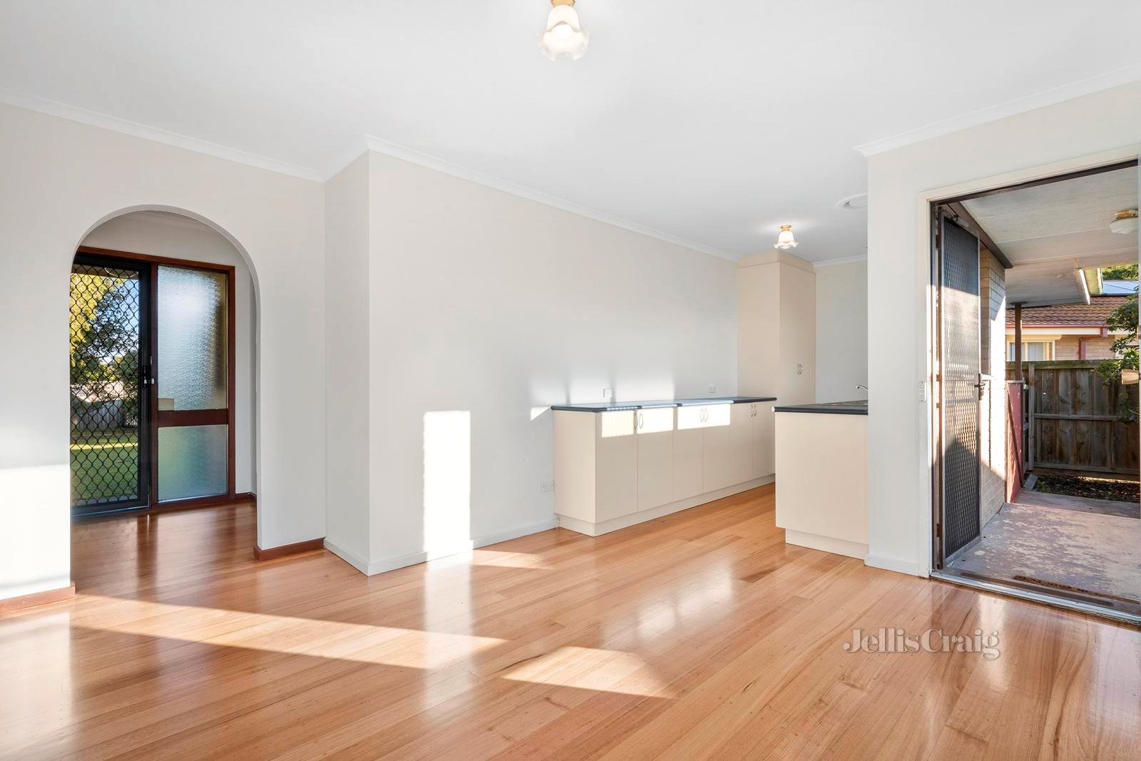 6 Vigar Court, Corio image 3