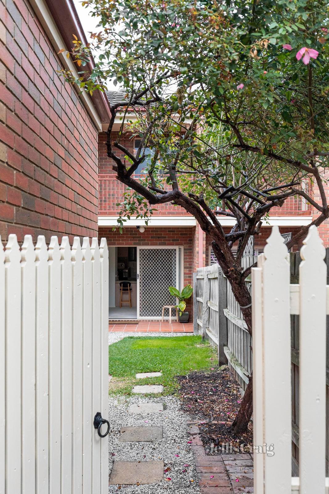 6 Vista Grove, Viewbank image 14