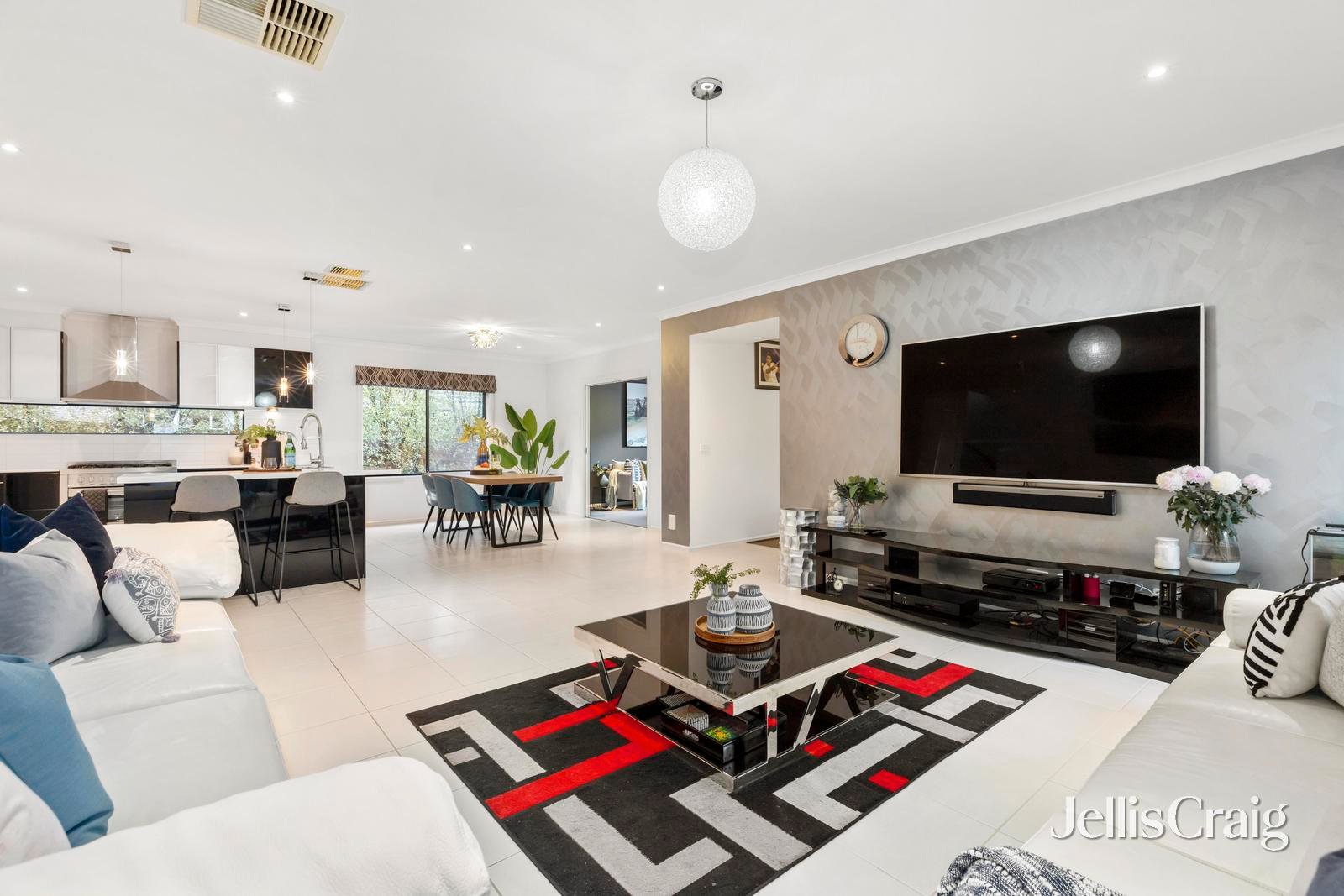 6 Walden Avenue, Wheelers&nbsp;Hill image 4