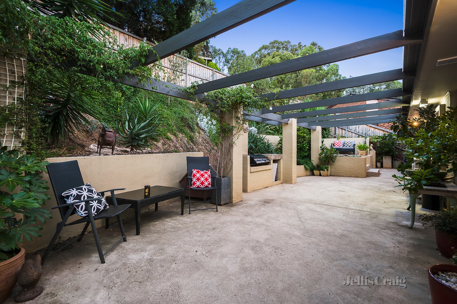 6 Warrool Court, Greensborough image 8