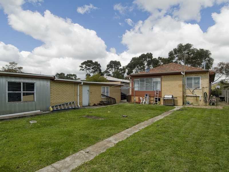 6 Waymouth Street, Hamlyn Heights image 2