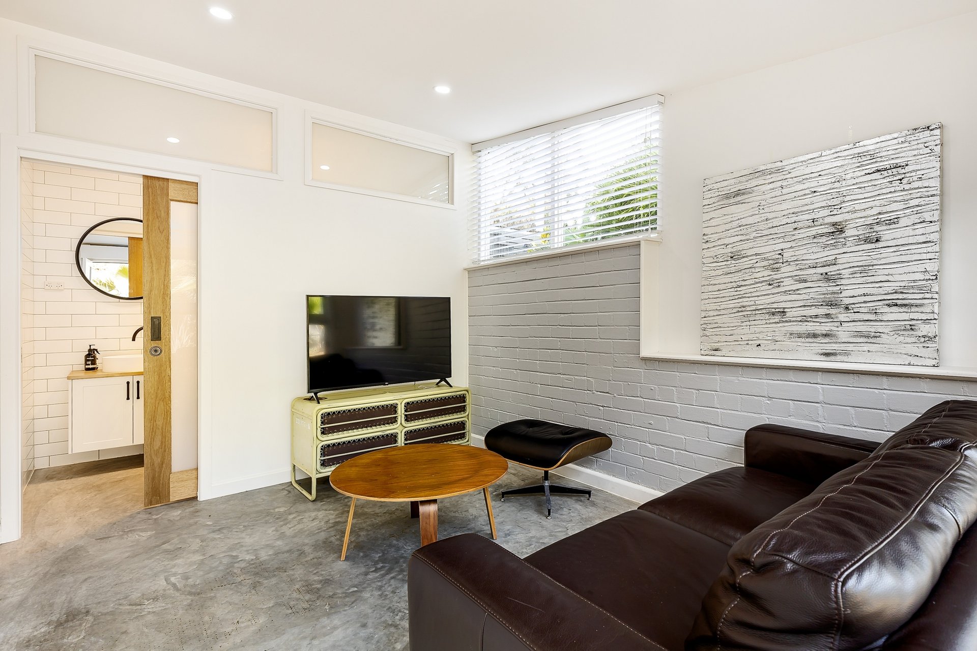 Property Gallery Thumbnail 12