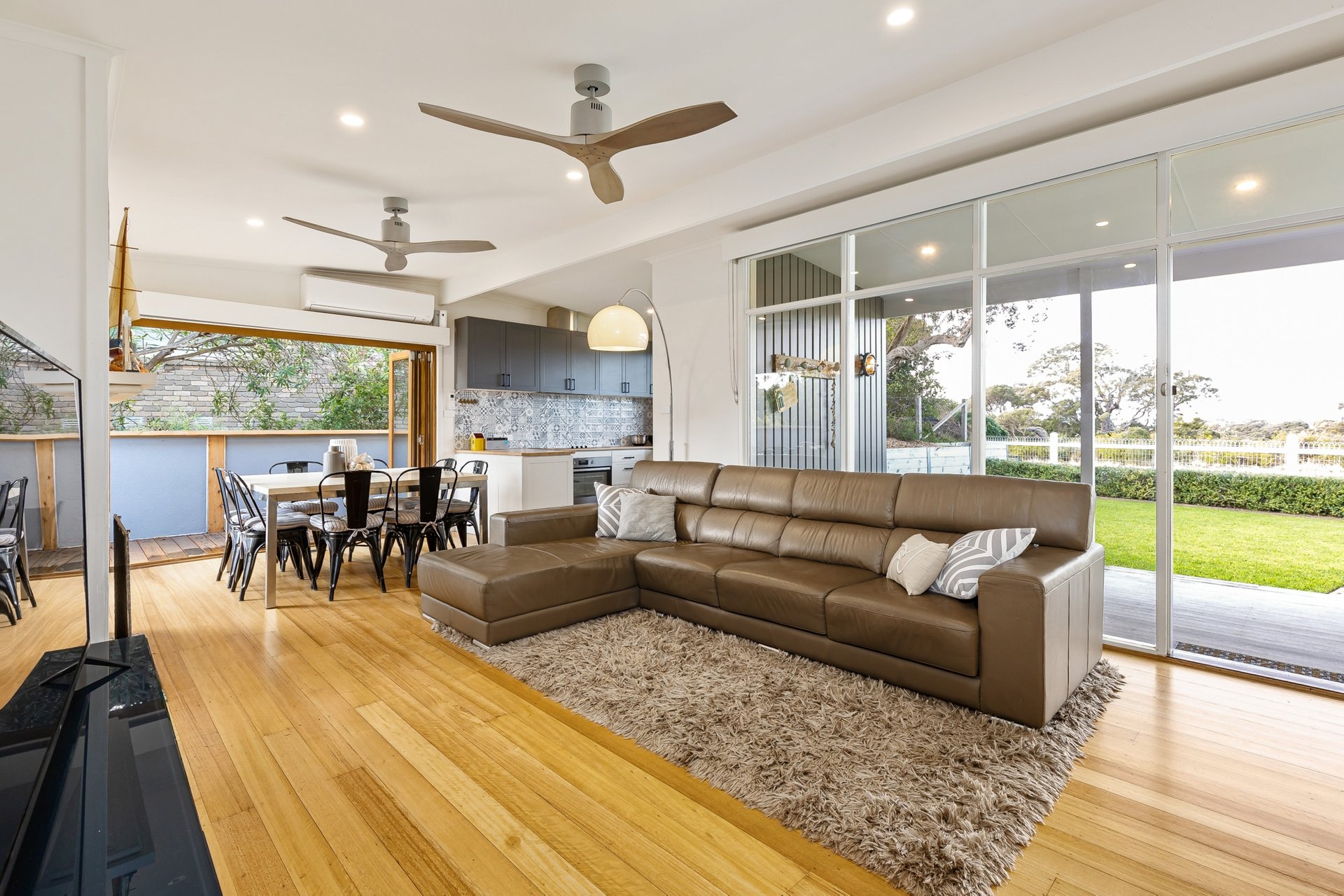 Property Gallery Thumbnail 16