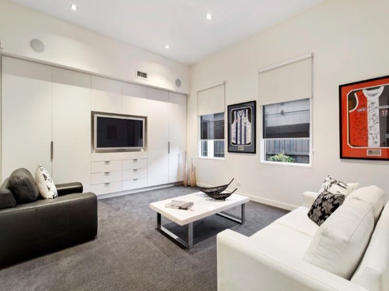 6 Wharton Street, Surrey Hills image 3