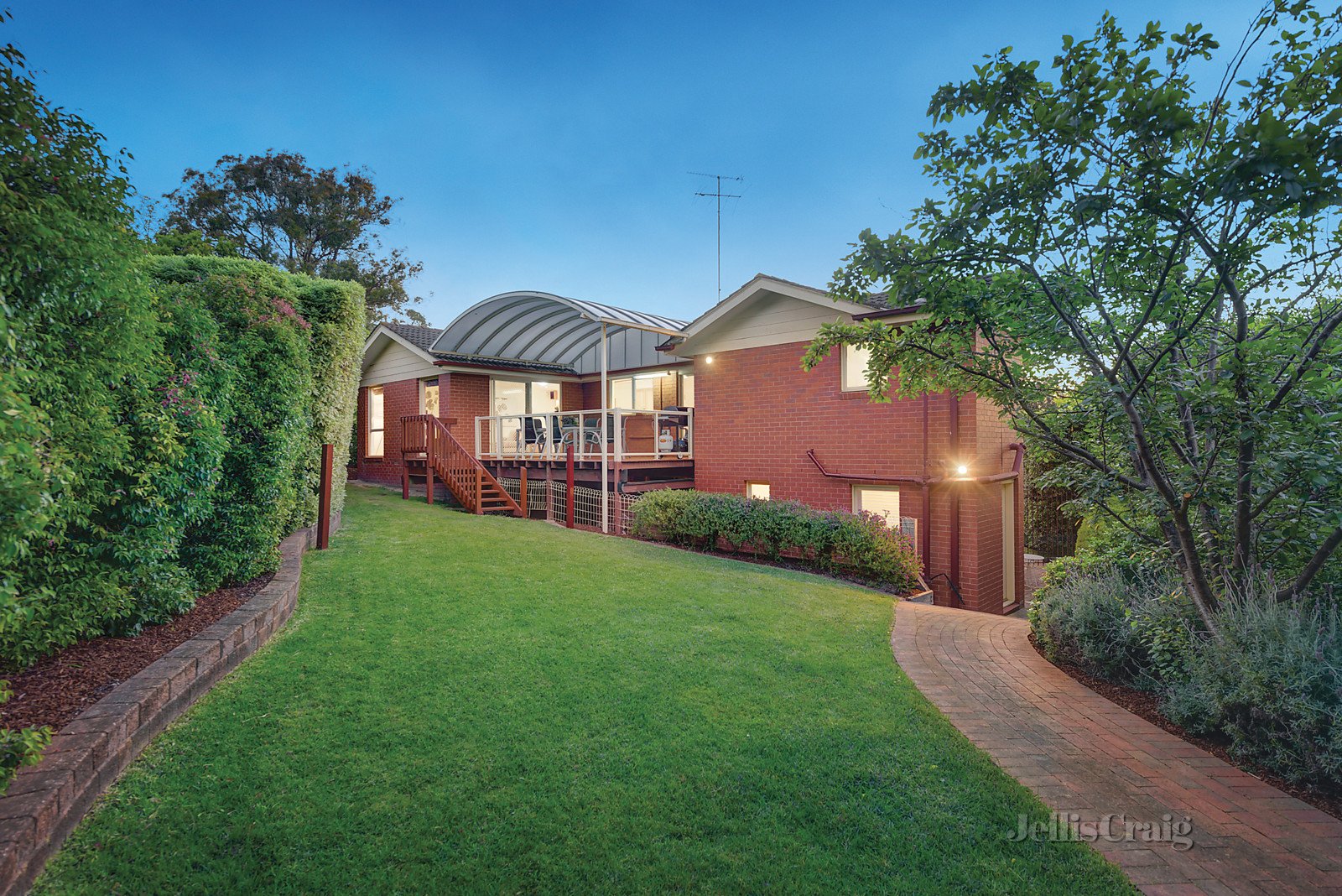 6 Whistlewood Close, Doncaster East image 9