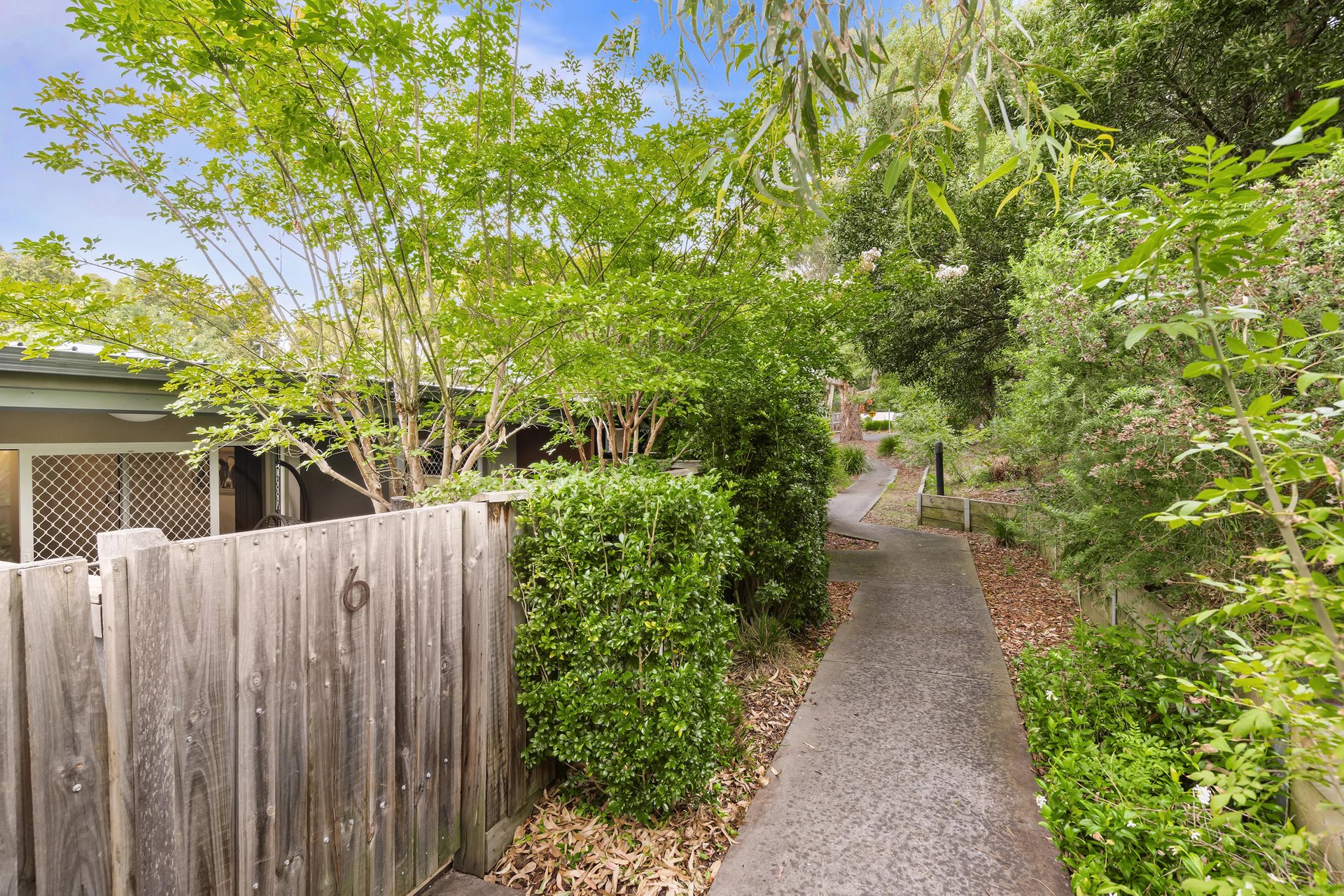 6 White Close, Lilydale image 1