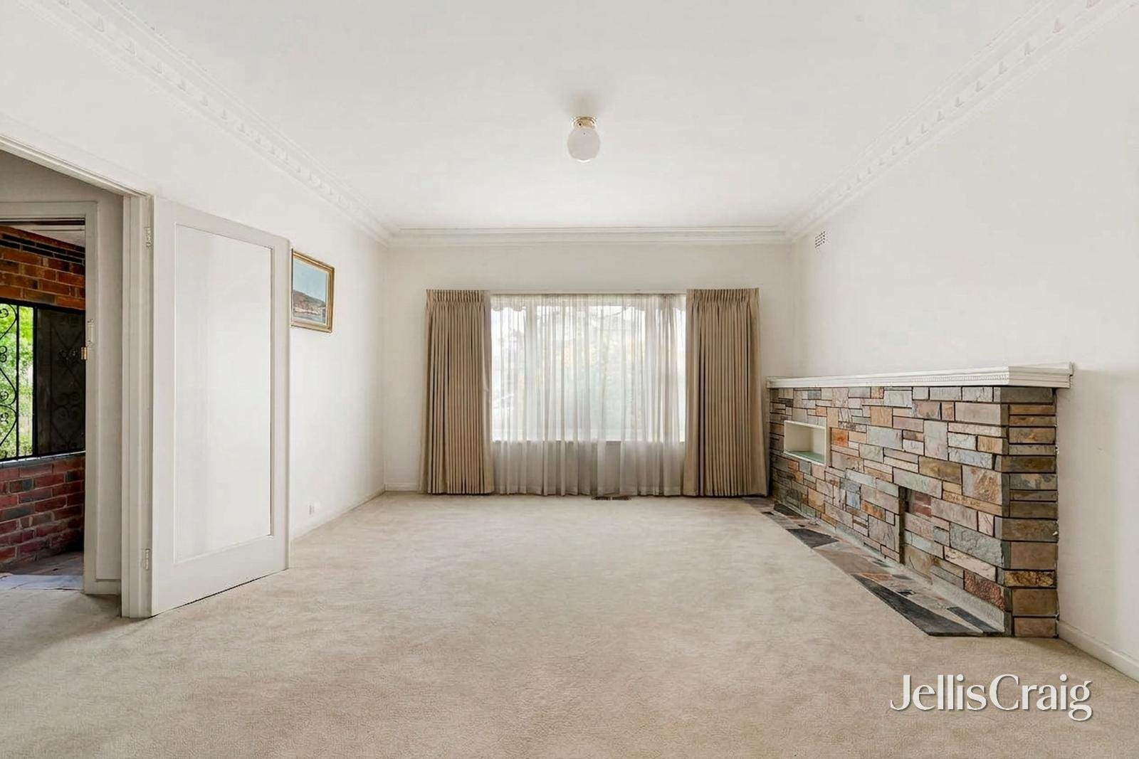6 Wickham Grove, Strathmore image 2