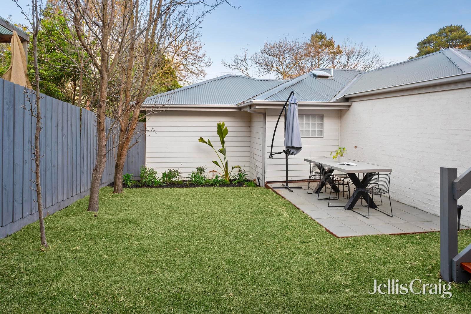 6 Wicklow Avenue, Croydon image 11