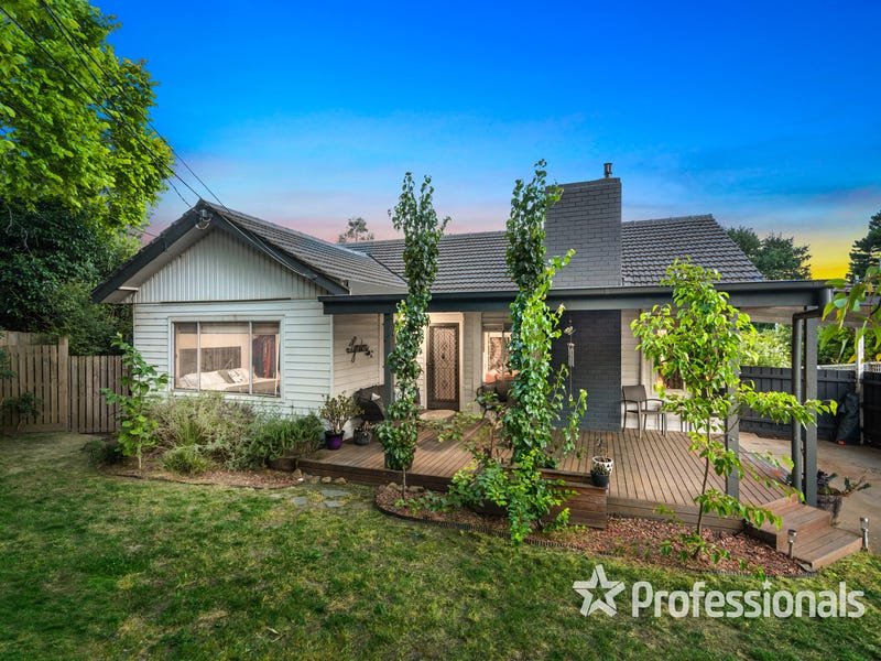 6 Wicklow Avenue, Croydon image 1