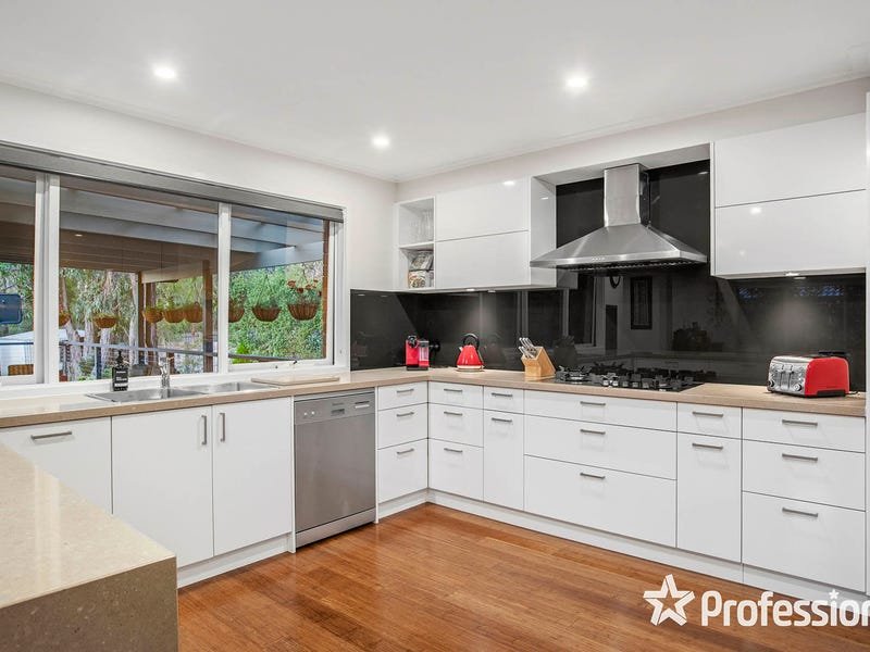 6 Wills Court, Mooroolbark image 8