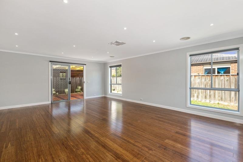 6 Windsong Way, Point&nbsp;Cook image 4