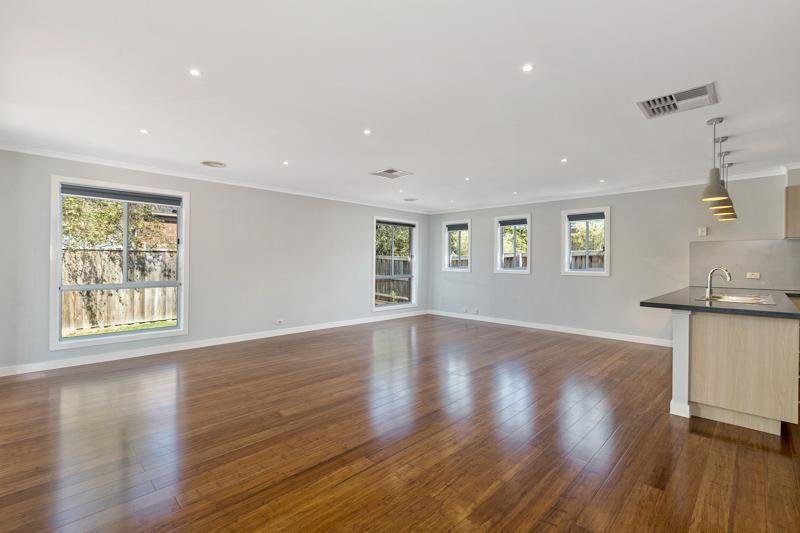 6 Windsong Way, Point&nbsp;Cook image 5