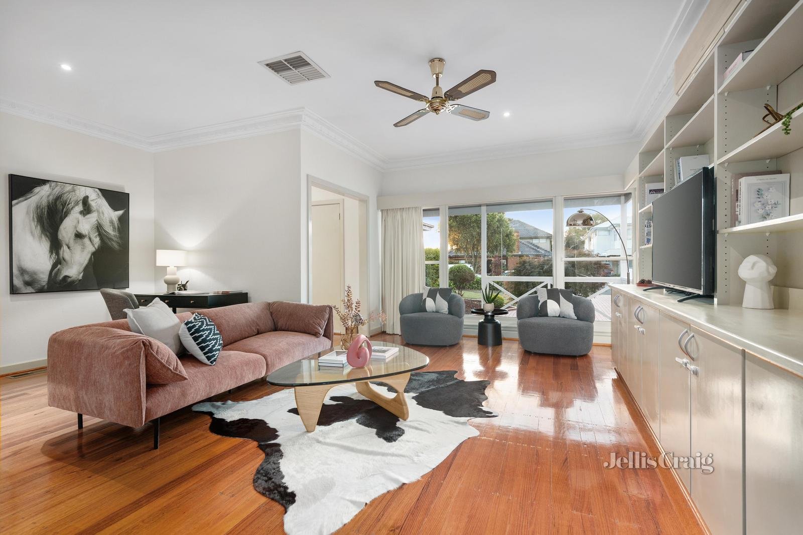 6 Wood Street, Bentleigh image 2