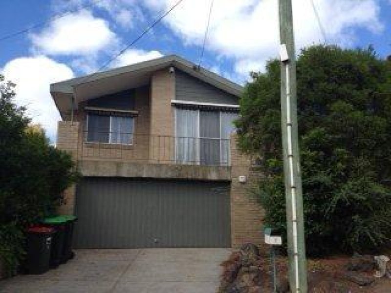 6 Woodvale Close, ESSENDON VIC 3040