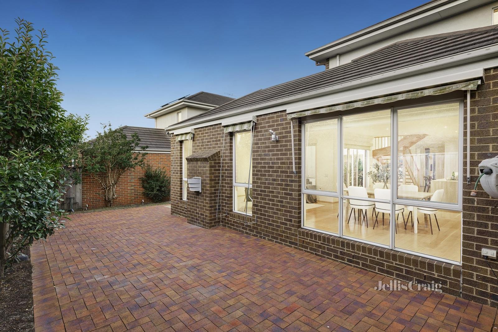 6 Woolcock Close, Burwood image 11