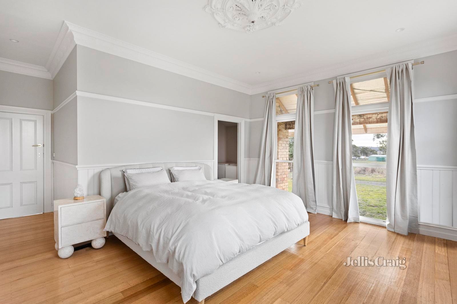 6 Woorarra Court, Chirnside Park image 6