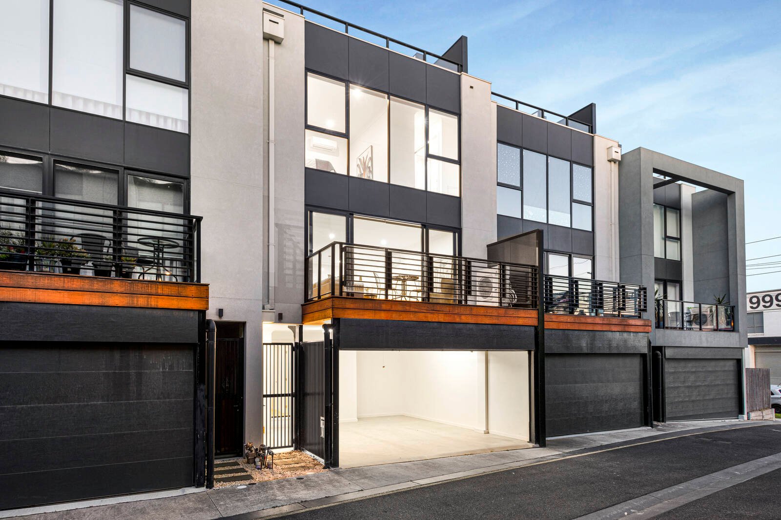 Property Gallery Thumbnail 2
