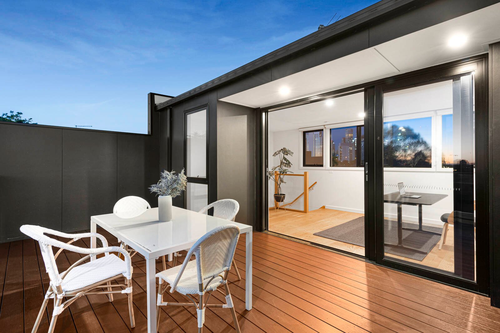 Property Gallery Thumbnail 6