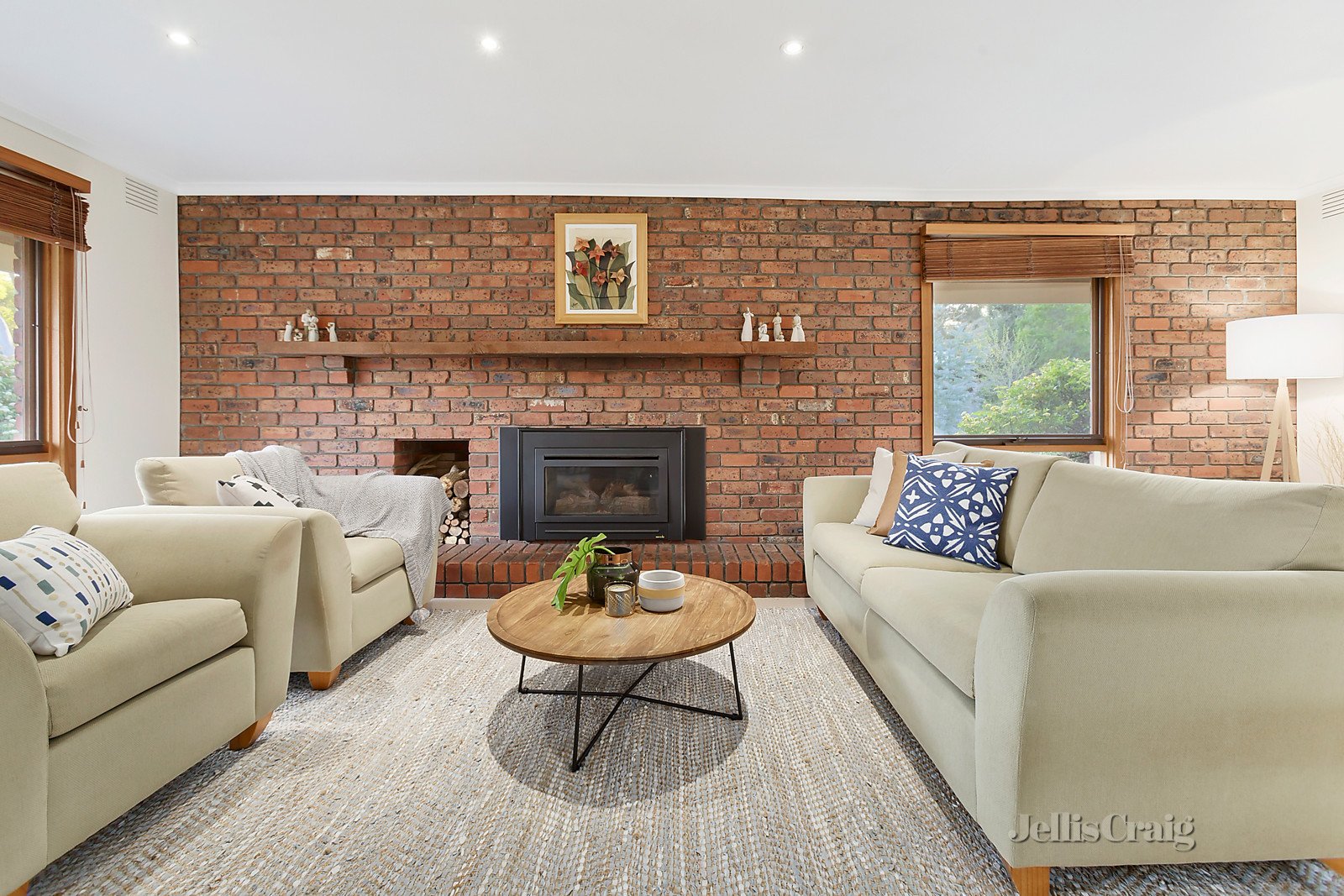 6 Wynton Court, Eltham image 2