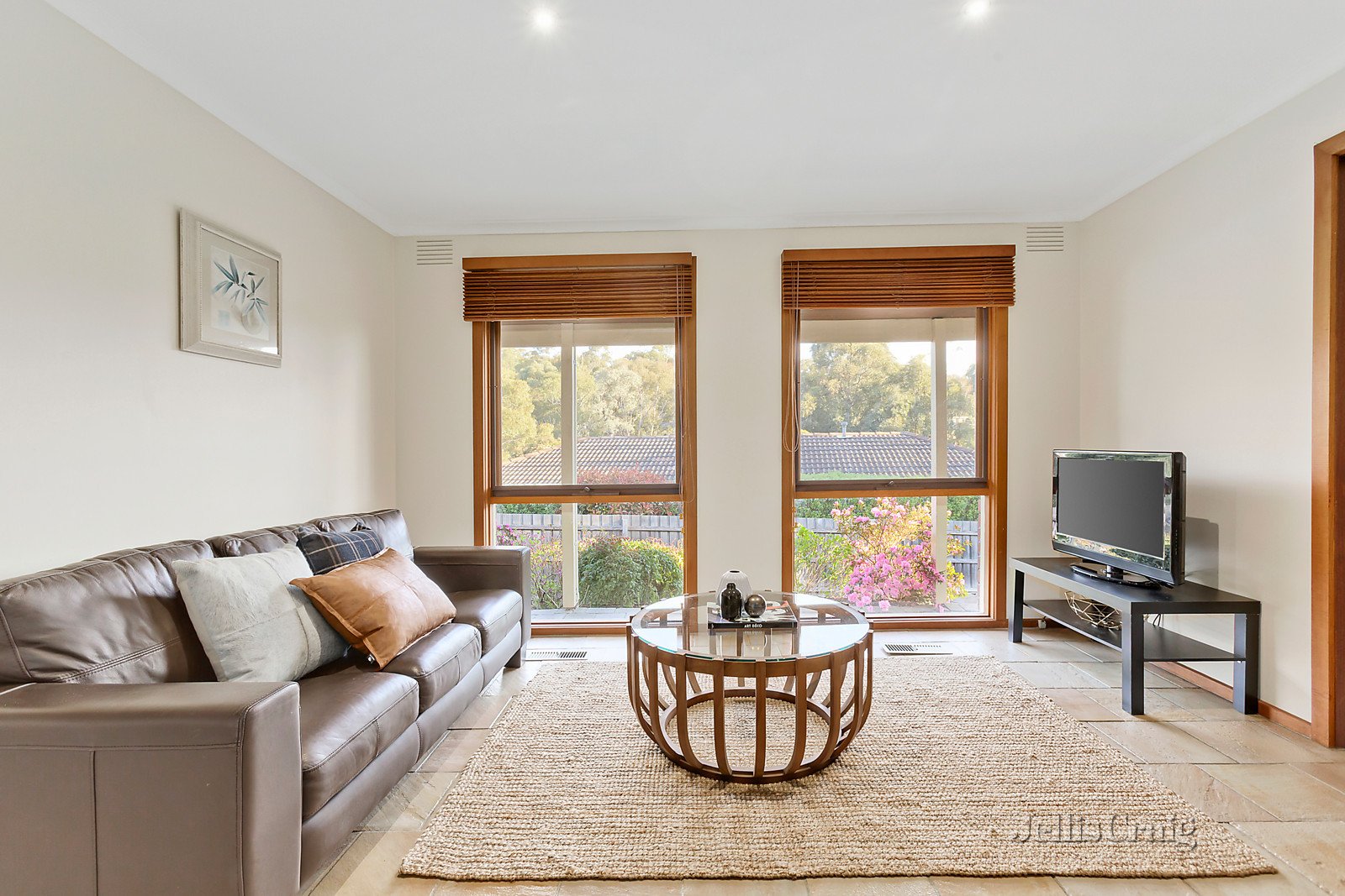 6 Wynton Court, Eltham image 5