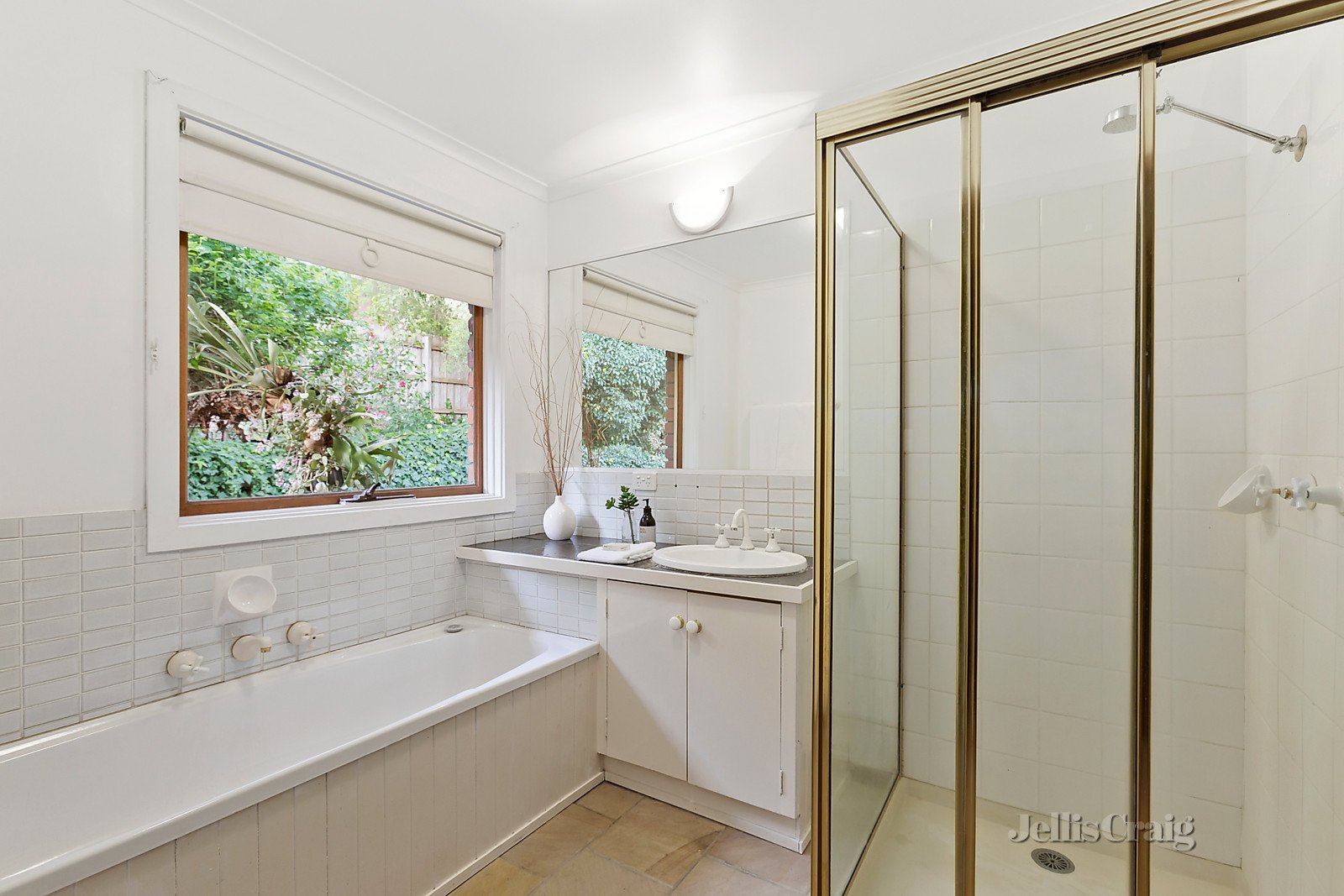 6 Wynton Court, Eltham image 7