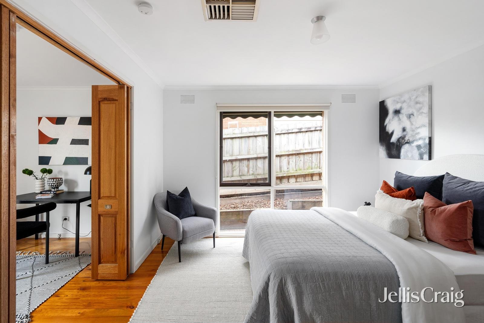 6 Yurana Court, St Helena image 5