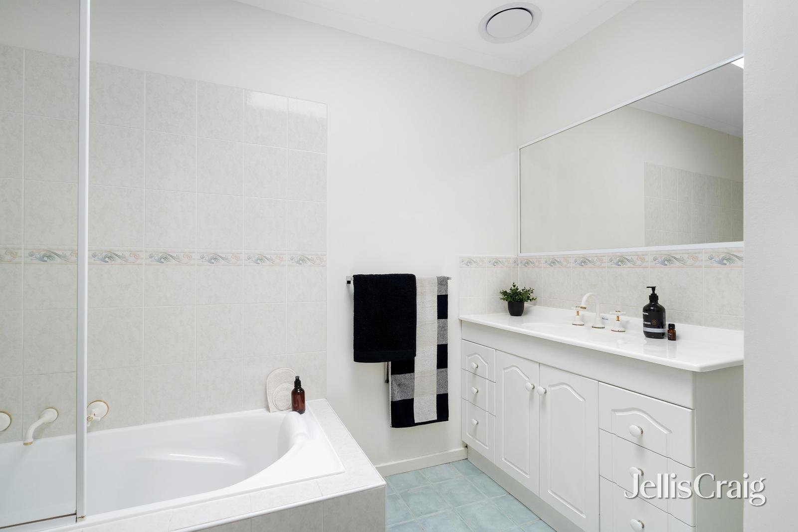 6 Yurana Court, St Helena image 6