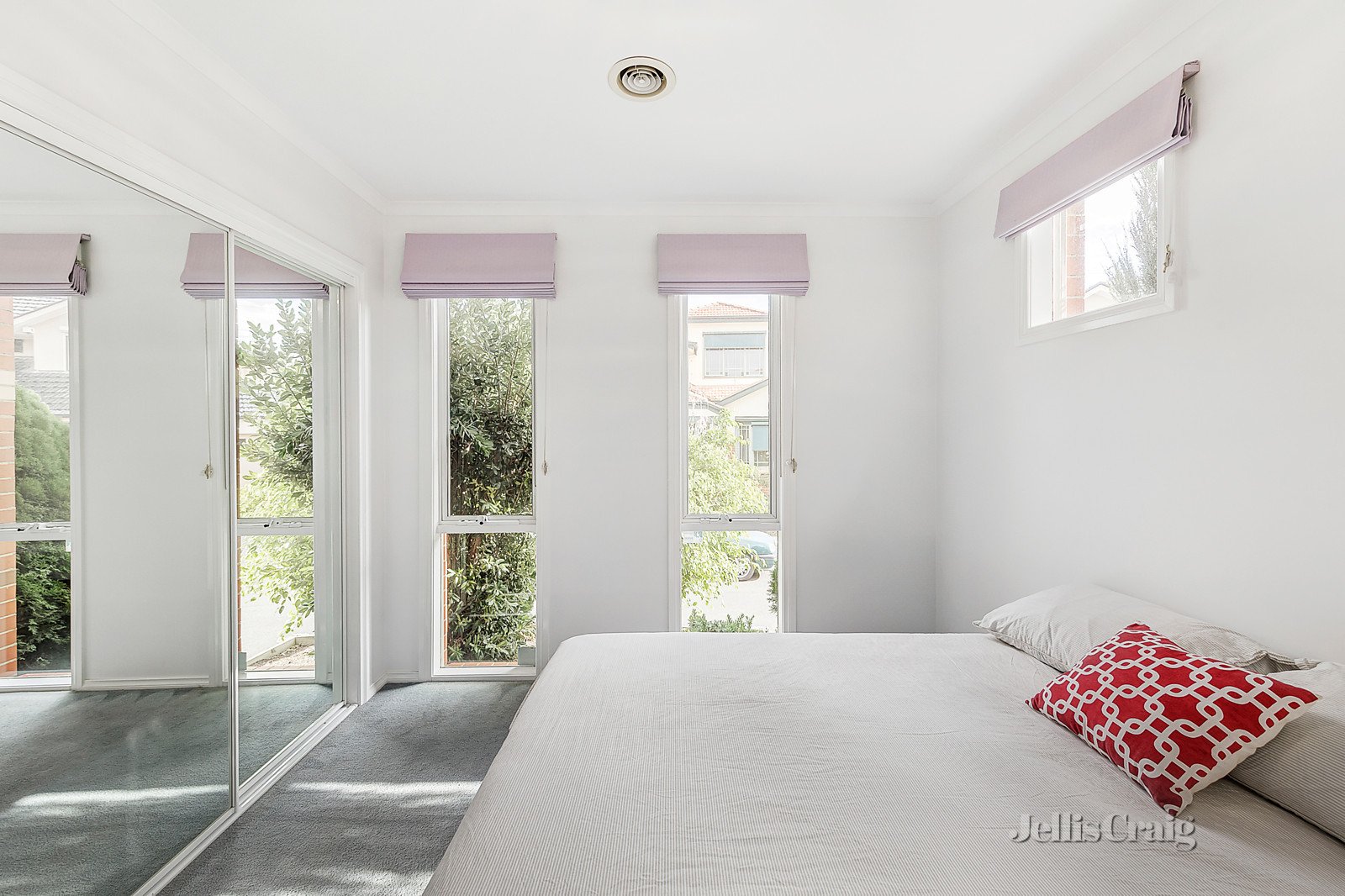 6 Zoe Circuit, Northcote image 11