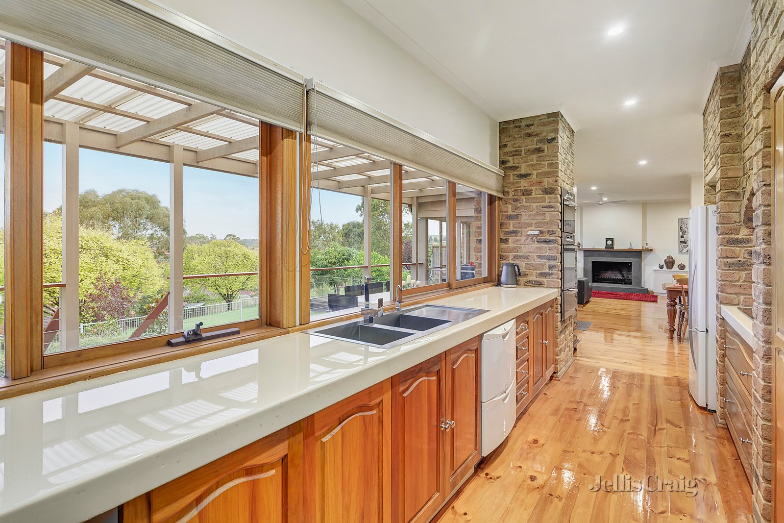 60 Andersons Creek Road, Doncaster East image 3