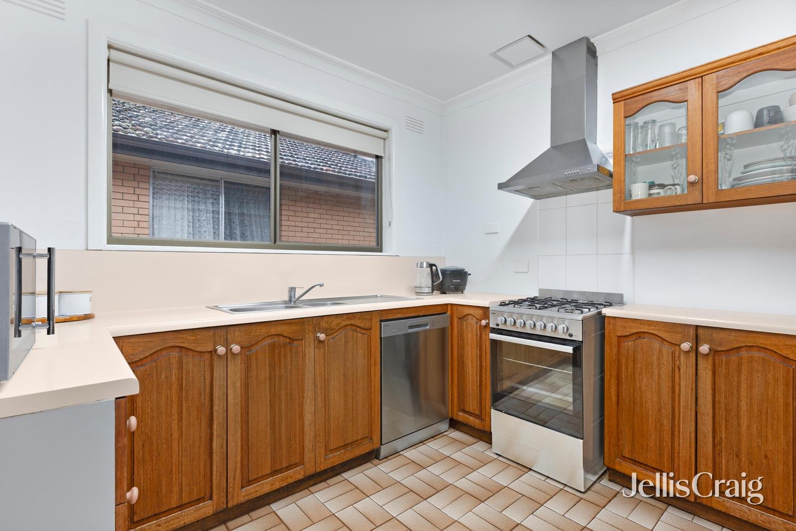 60 Baden Drive, Hoppers Crossing image 3