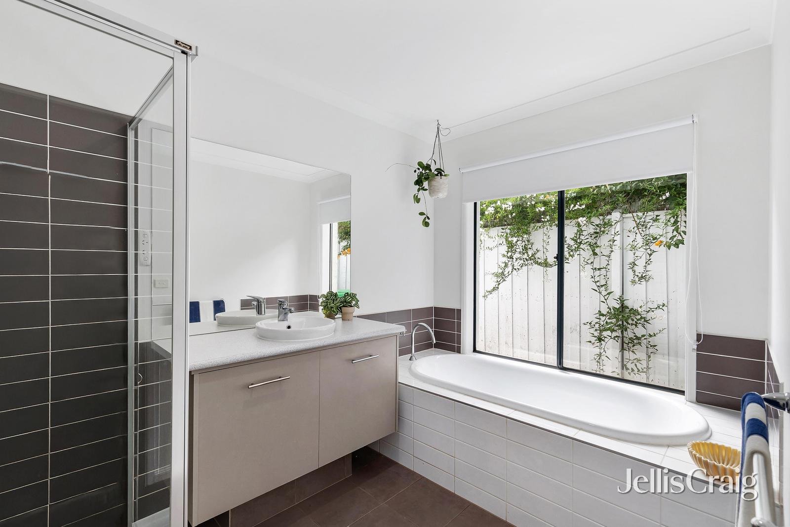 60 Baigent Avenue, Doreen image 9