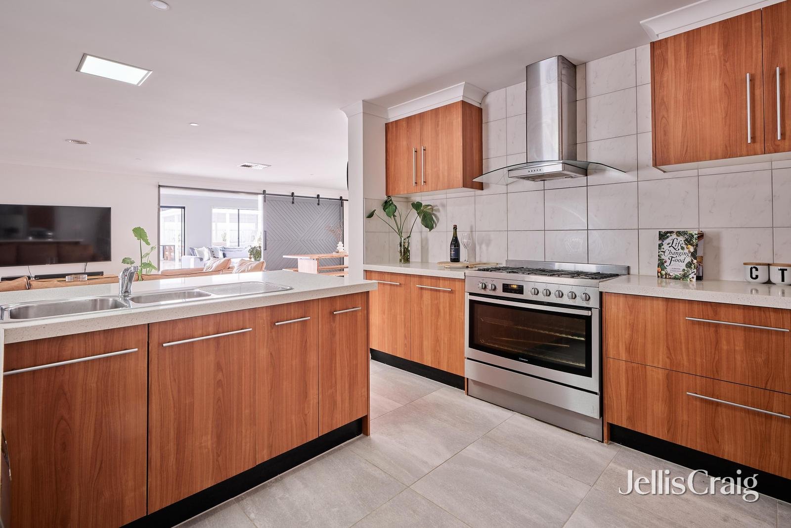 60 Baigent Avenue, Doreen image 6