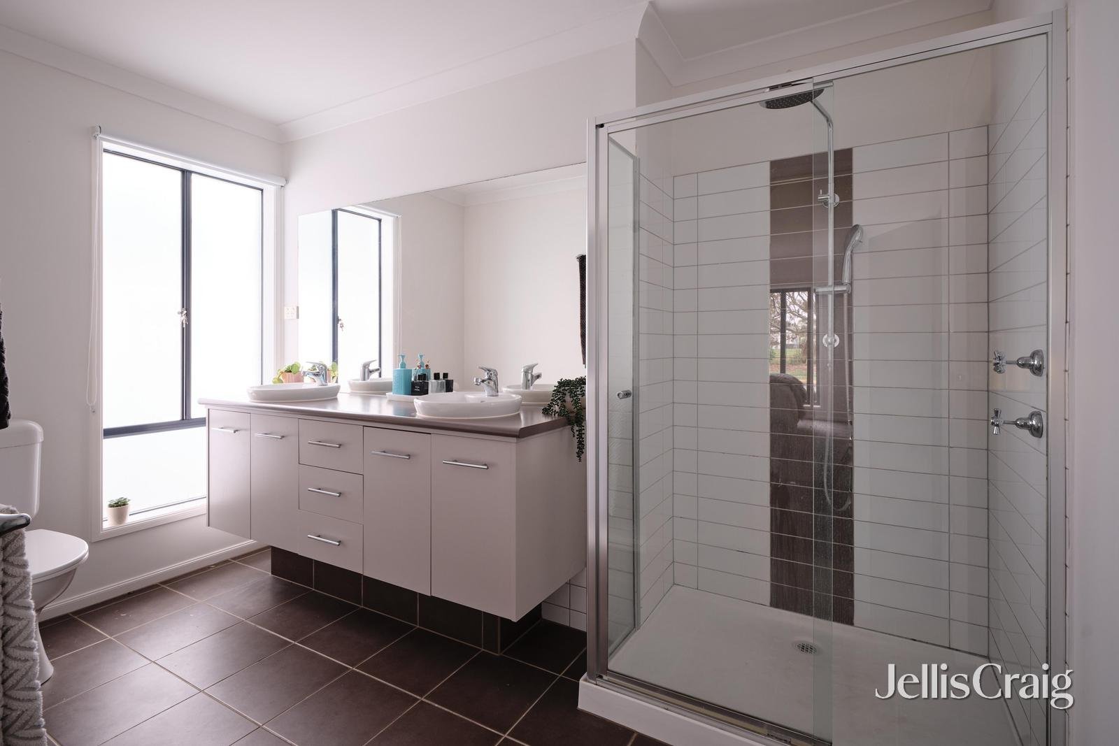 60 Baigent Avenue, Doreen image 10