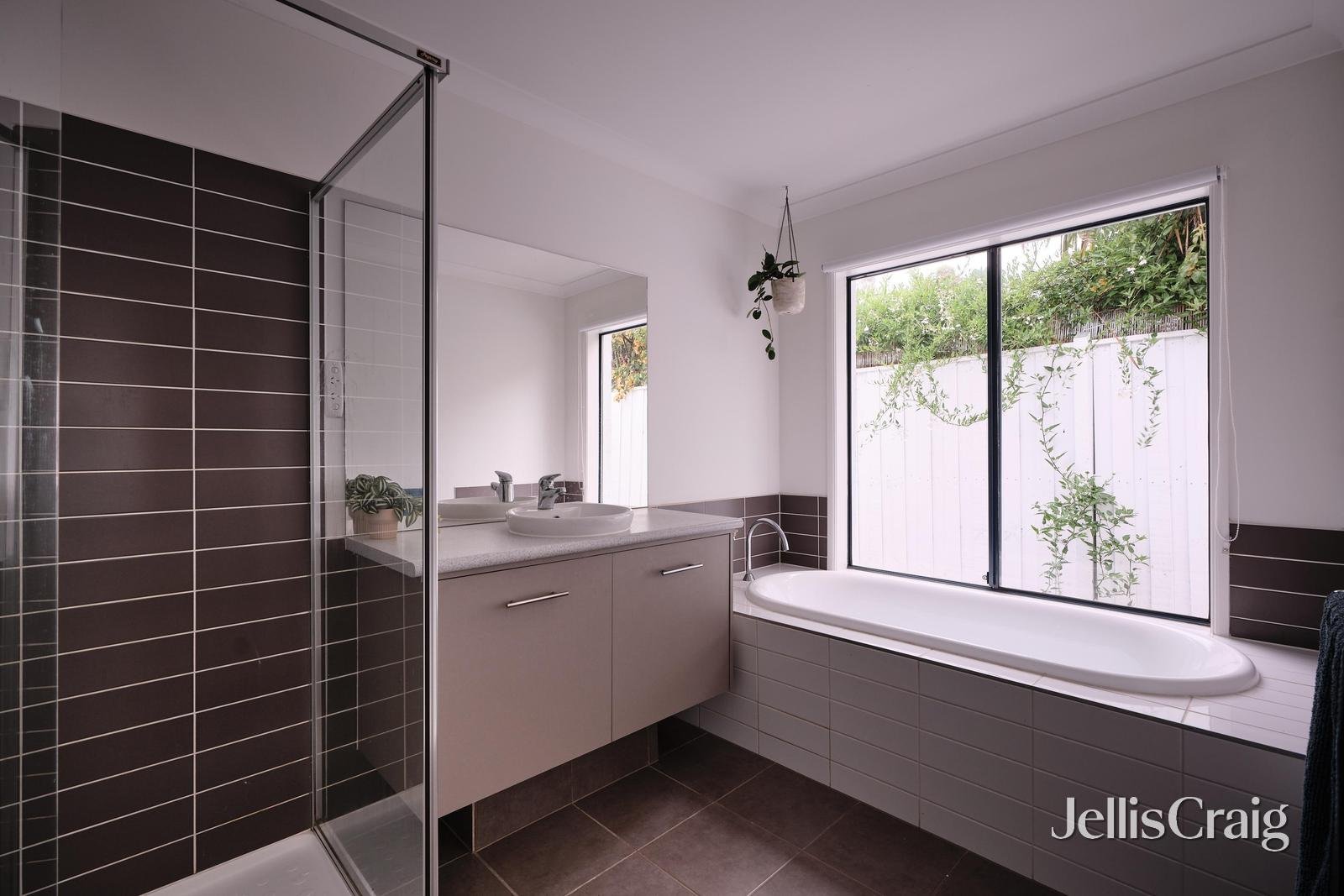 60 Baigent Avenue, Doreen image 12