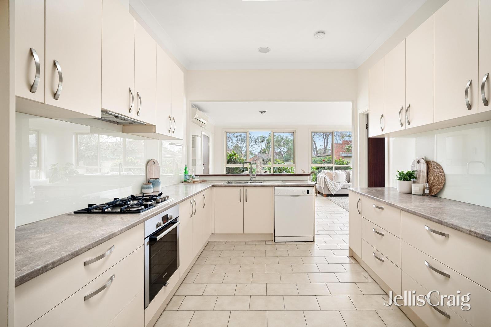 60 Balcombe Road, Mentone image 3