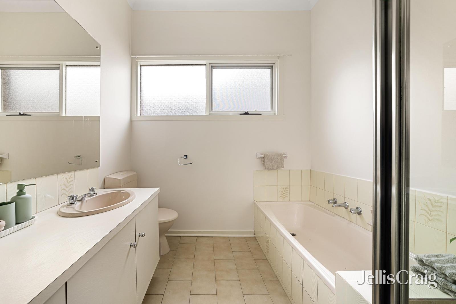 60 Balcombe Road, Mentone image 9